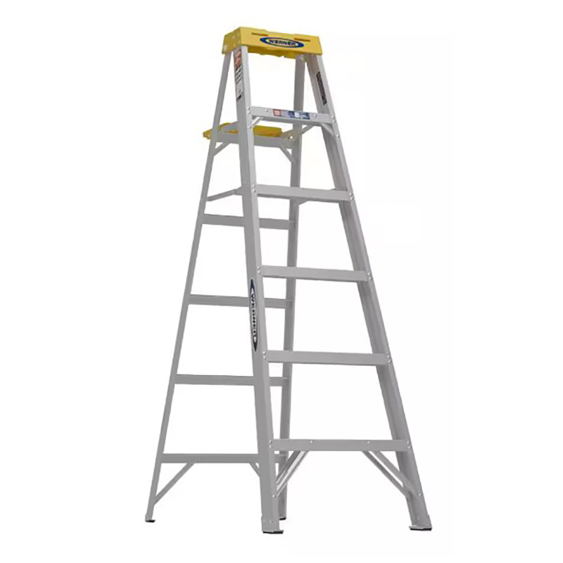 Werner 4' Aluminum Step Ladder
